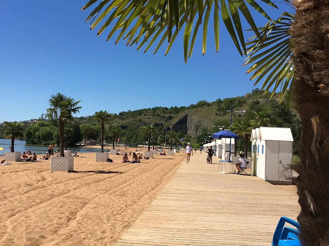 La ville de Dijon a inauguré un espace sans tabac sur la plage du Lac Kir